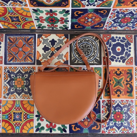 Clare V. Elodie in Cuoio - Picture 8 of 15